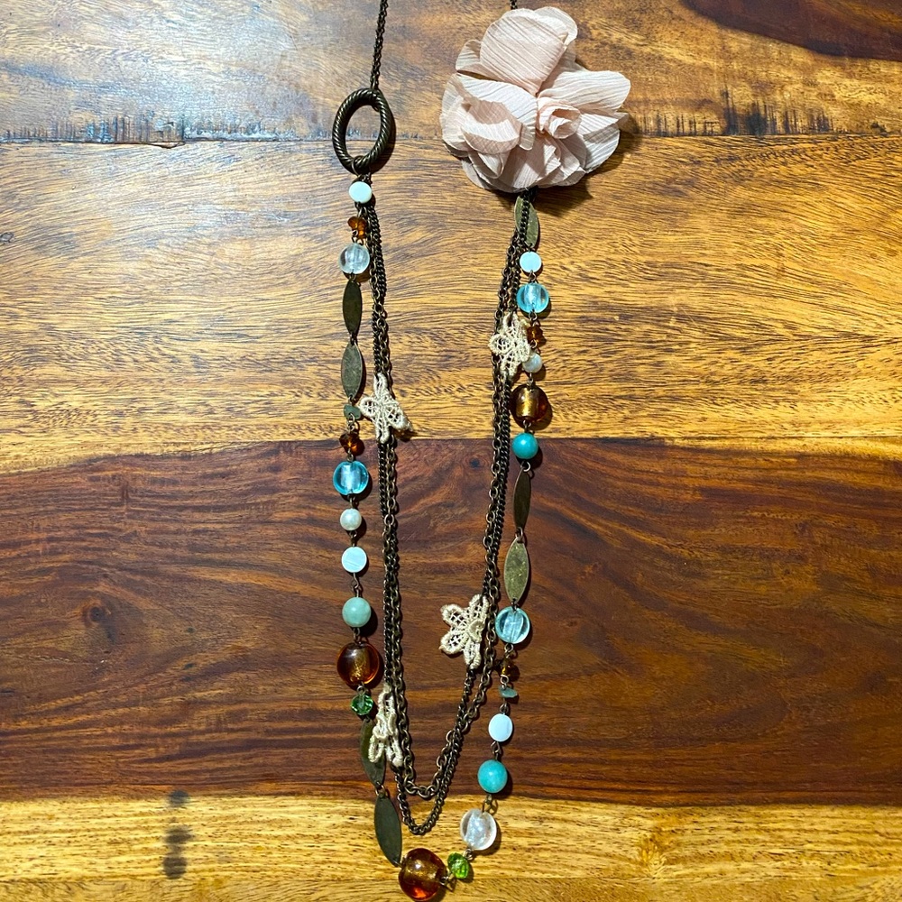 Statement necklace